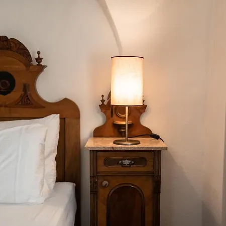 Leuchtenburg Am 호텔 4*